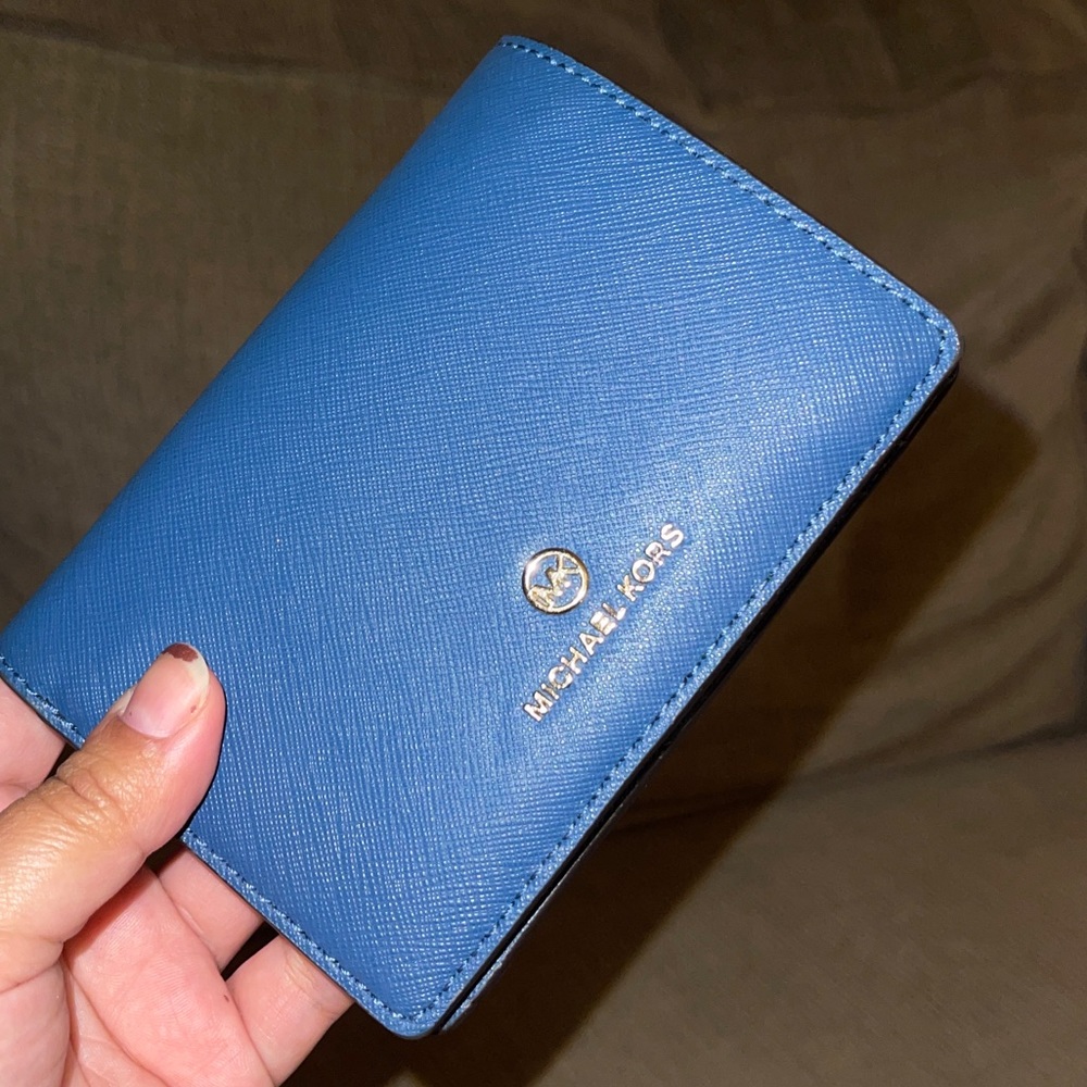 SOLD ❤️Michael Kors blue wallet